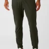 Conquer React Performance Pant - Stealth Green