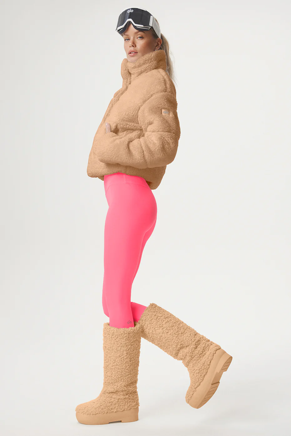 7/8 High-Waist Airlift Legging - Fluorescent Pink Coral