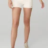 3&quot; High-Waist Airlift Short - Ivory