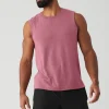 The Triumph Muscle Tank - Mars Clay